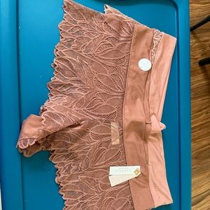 NWT 2 pairs plus size cheeky panties